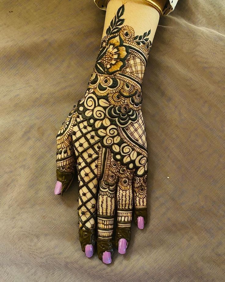 Dubai henna design pattern simple and elegant Follow mehndiworld_ for more  such design . . . Credit : @queen_of_heena_official . . . �... | Instagram