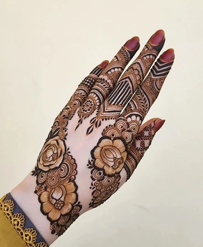 70 Latest Rose Mehndi Designs Of 2018 || Simple Rose Mehndi Images To  Inspire You | Bling Sparkle