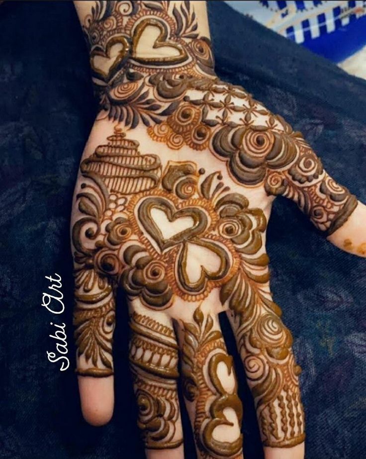 Shaded Mehndi Designs For Bridesmaids To Look Wedding-Ready | HerZindagi